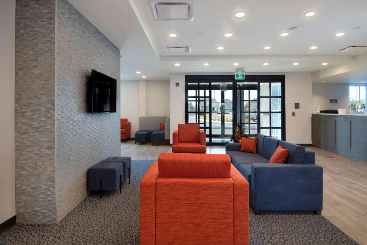 Comfort Inn & Suites Carleton Place Экстерьер фото