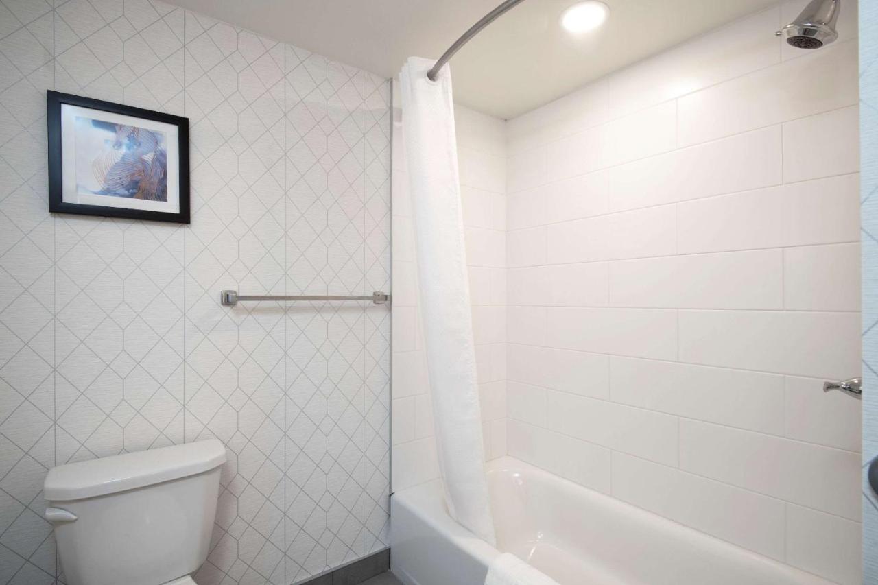 Comfort Inn & Suites Carleton Place Экстерьер фото